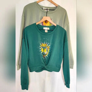 Cut & Paste Womens Cropped Twist Tops Lot of 2 Size M Green Butterfly Sunflowers